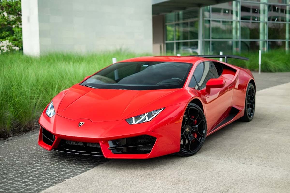 Lamborghini Huracan Coupe Rental Houston | Royal Exotics USA